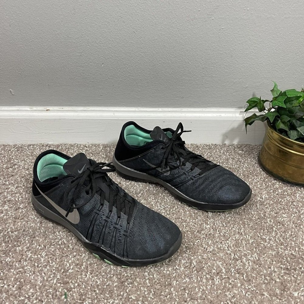 NIKE FREE TR 6 MTLC Trainers Sneakers Shoe 849805 001 Womens Size 7.5 - Picture 2 of 8